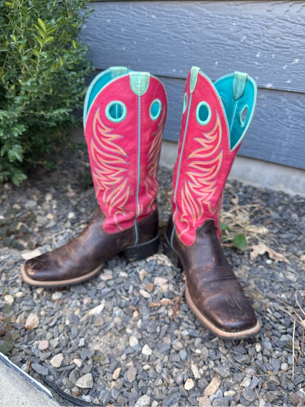 Ariat Women’s 8B Pink Turquoise Embroidered Square Toe Western Cowboy Boots